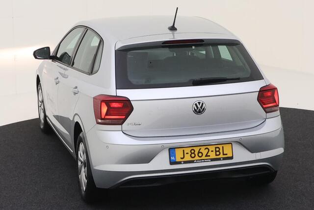 Volkswagen POLO 1.0 TSI 95pk Comfortline / Navigatie / Parkeersensoren / Airco