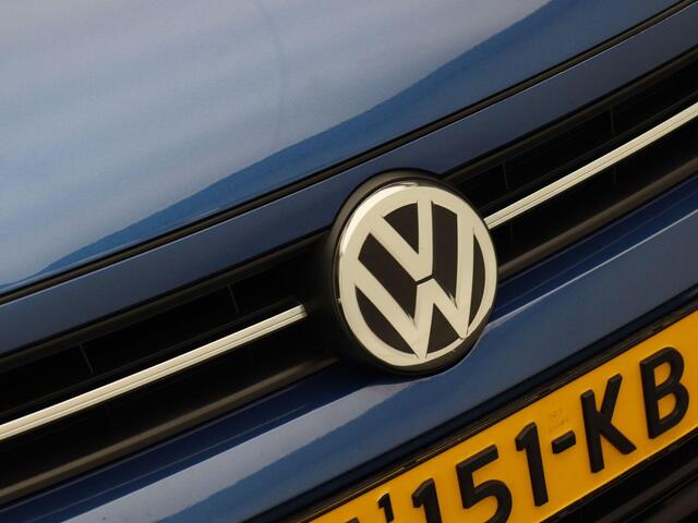 Volkswagen POLO 1.0 TSi Highline Business R | LED | Adaptive Cruise | Camera | Carplay | Parkeersensoren | Climate | 16 Inch