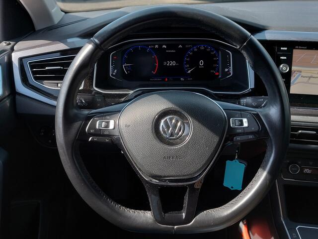 Volkswagen POLO 1.0 TSI 95pk Highline Executive-Pack 5-Deurs | Navi | Apple Carplay+Android Auto | Clima | Adap.Cruise | Sfeerverlichting | Pdc V+A | Licht+Regensensor | Privacy Glass | 16''lm