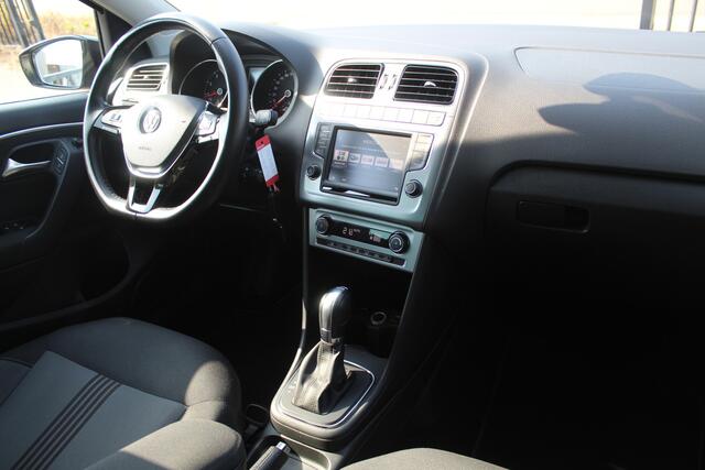 Volkswagen POLO 1.2 TSI Allstar Automaat/Adaptive cruise control/Stoelverwarming/Parkeersensoren rondom/Climate control/LED koplampen/16'' Lichtmetalen velgen.