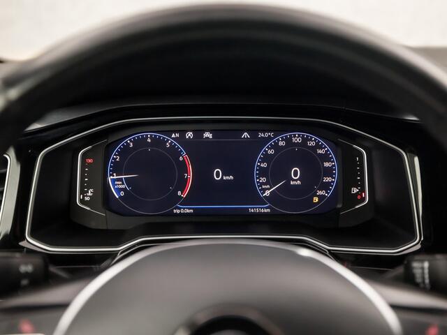 Volkswagen POLO 1.0 TSI R-Line Sport (VIRTUAL COCKPIT, LEDER, APPLE CARPLAY, CLIMATE, ZWART HEMEL, ADAPTIVE CRUISE, AUTOMATISCH INPARKEREN, SPORTSTOELEN, LM VELGEN, DAB+, PARKEERSENSOREN, NIEUWSTAAT)