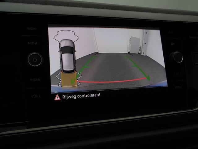 Volkswagen POLO 1.0 TSI 115 pk DSG R-Line Business | Panoramadak | IQ Light | Achteruitrijcamera | Sportonderstel | Carplay | Navigatie | Keyless | 17 inch