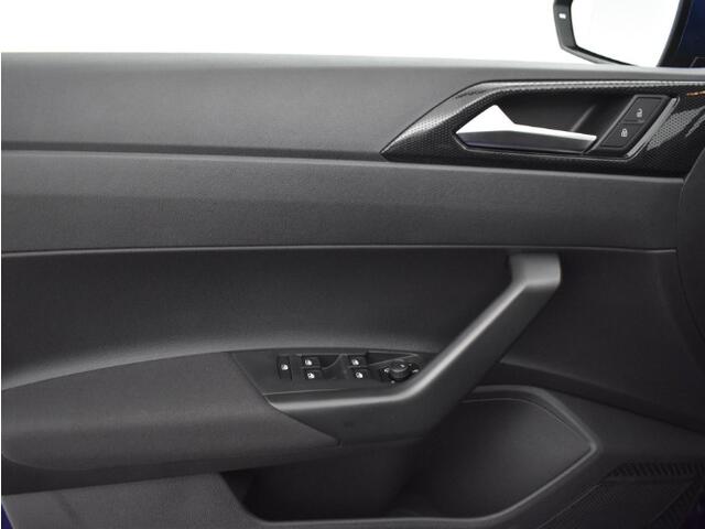 Volkswagen POLO Life Edition 1.0 TSI 95 pk 5 versn. Hand · Achteruitrijcamera · Regensensor ·