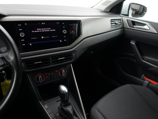 Volkswagen POLO 1.0 TSI R Line Aut- Carplay, Android Auto, Led, Privacy Glass, Navigatie, Cruise