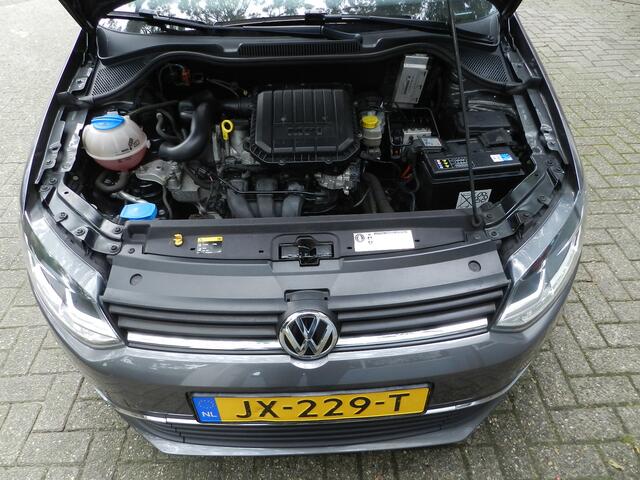 Volkswagen POLO 1.0 5Deurs Comfortline Edition Airco Cruise control Metallic lak