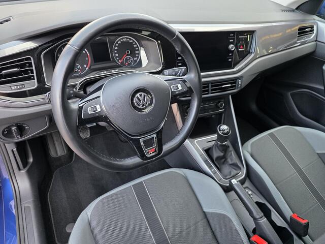Volkswagen POLO 1.0 TSI R-Line Business /Apple Carplay/Panoramadak/Stoelverwarming/Climate Control/Cruise Control/Parksens. V+A/(MET GARANTIE*)