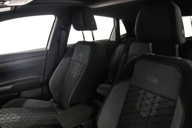 Volkswagen POLO R-Line Edition 1.0 TSI 95pk DSG Automaat Panoramadak, Beats audio, Navigatie, Adaptive cruise control, Achteruitrijcamera, LED matrix koplampen