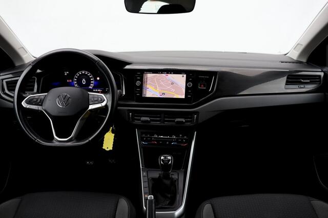 Volkswagen POLO 1.0 TSI Life Business - 95 pk **Navi / Carplay / PDC / ACC