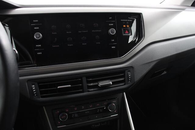 Volkswagen POLO 1.0 TSI DSG Comfortline | Navigatie | App Connect / Apple Carplay / Android Auto | Climate Control | Stoelverwarming | Extra Getint glas