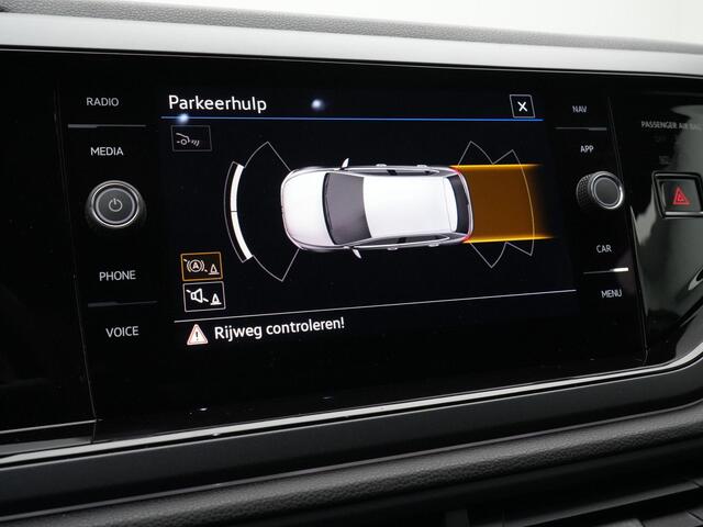 Volkswagen POLO 1.0 TSI 95 pk DSG R-Line | Achteruitrijcamera | Stoelverwarming | Adaptive Cruise Control | Keyless | Carplay | DAB | 16 inch
