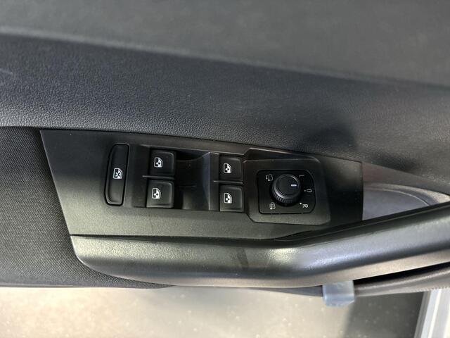 Volkswagen POLO 1.0 TSI 95pk Life Business · Apple/Android Car Play · Navigatie · Alarm · Stoelverwarming · Climatronic · 15'' Inch · Garantie t/m 30-06-2027 of 100.000km