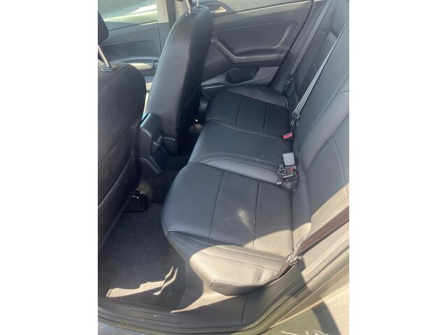 Volkswagen POLO 1.0 TSI Comfortline word nog mee gereden dus loopt iets op nieuwe apk schijven en blokken voor