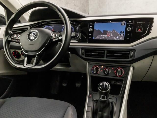 Volkswagen POLO 1.0 Sportline (VIRTUAL COCKPIT, APPLE CARPLAY, GROOT NAVI, ADAPTIVE CRUISE, CAMERA, SPORTSTOELEN, LM VELGEN, ELEK PAKKET, NIEUWSTAAT)