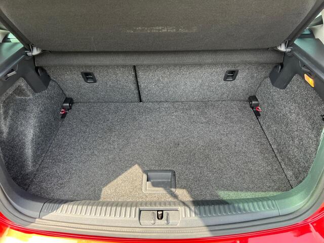 Volkswagen POLO 1.2 TSI Cross | PDC | NAVI | APPLE CARPLAY/ANDROID AUTO | 1 JAAR GARANTIE