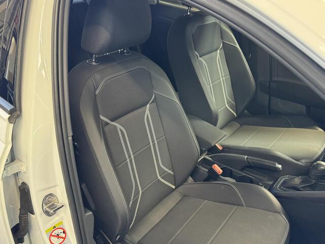 Volkswagen POLO 1.0 TSI Highline,Cruise,Navi,Apple,Pdc