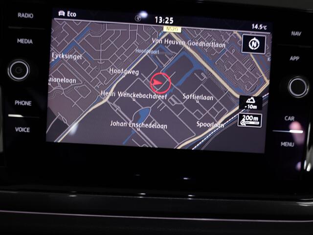 Volkswagen POLO 1.5 TSI Highline Business R 150 pk Automaat (DSG) | Navigatie | Parkeersensoren (Park assist) | Autom. airco | Adaptieve cruise control | LED koplampen |