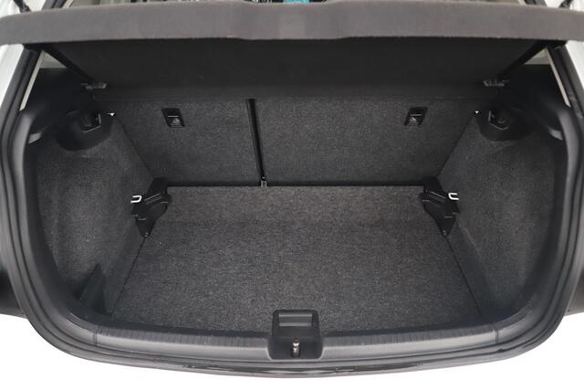 Volkswagen POLO 1.0 TSI R-Line Edition 95PK Carplay Android Navigatie 16 inch LMV Adaptive Cruise Getint Glas Airco LED NAP!