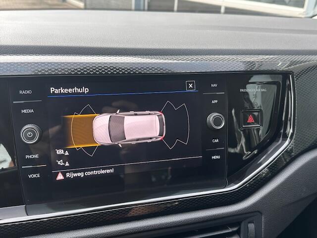 Volkswagen POLO 1.0 TSI Life Edition / Led koplampen / Parkeersenoren V+A