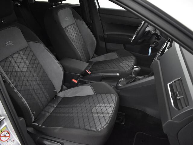 Volkswagen POLO 1.0 Tsi 95pk DSG R-Line · Apple/Android Car Play · Camera · ACC · Climatronic · Getint Glas · 16'' Inch · Garantie t/m 17-11-2028 of 100.000km