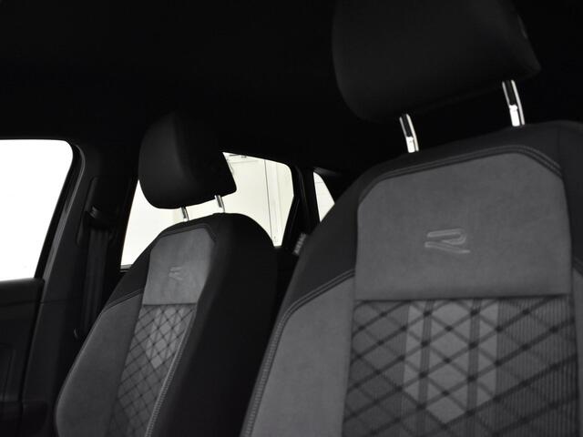 Volkswagen POLO 1.0 Tsi 95pk DSG R-Line Apple/Android Car Play · P-Sensoren · Navigatie · Stoelverwarming · 17''Inch· Garantie t/m 21-06-2026