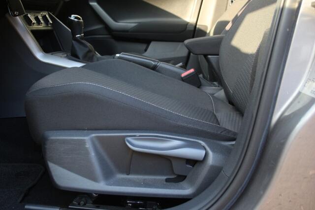 Volkswagen POLO 1.0 TSI Comfortline Business, Lichtm, Navi, Cruise, Carplay, Camera