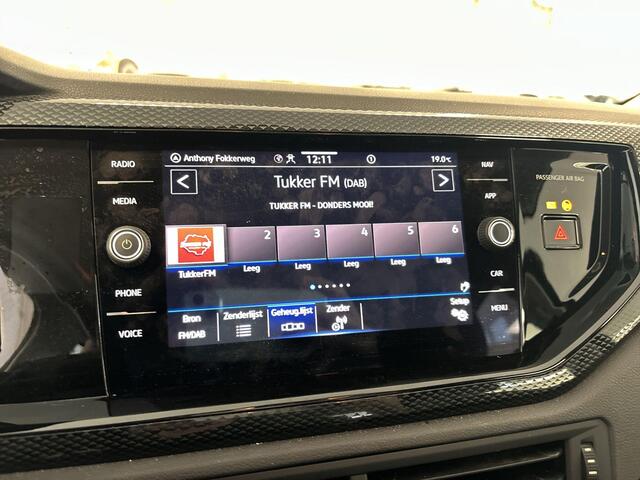 Volkswagen POLO 1.0 TSI 95pk Life · Apple/Android Car Play · Navigatie · Camera · Keyless · P-Sensoren · 15'' Inch · Garantie t/m 18-09-2027 of 100.000km