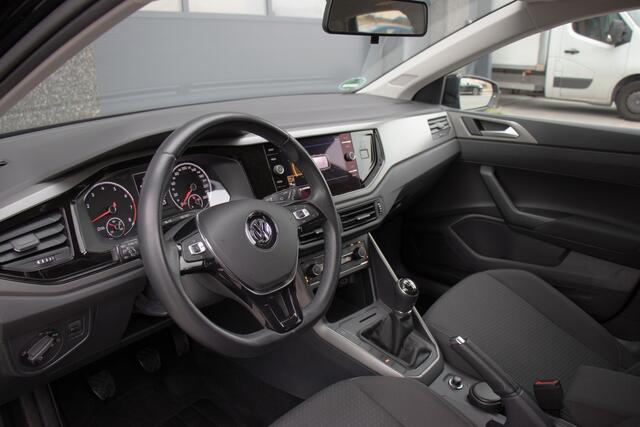 Volkswagen POLO 1.0 Comfortline Business | Climate | Stoelverwarming | Stuurbediening | Bluetooth | 2 X PDC | Front Assist | Deep Black Pearl Metallic | Dealer Onderhouden | Garantie