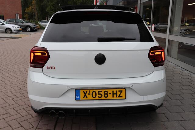 Volkswagen POLO 2.0 TSI GTI DSG. Panoramadak, Milltek uitlaat.