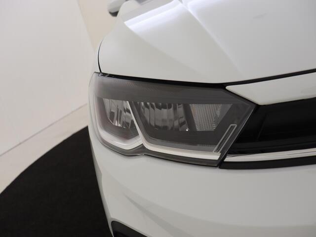 Volkswagen POLO Life Edition | 'App-Connect' smartphone integratie | Airconditioning automatisch (Climatronic), 2-zone | Buitenspiegels elektrisch instel- verwarm- en inklapbaar