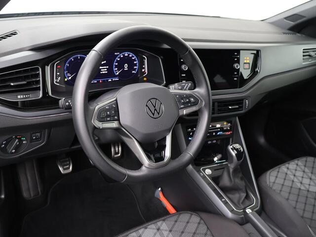 Volkswagen POLO 1.0 TSI R-Line | 95 PK | Stoelverwarming | Applecarplay/ Android auto | Navigatie