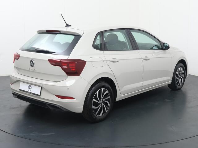 Volkswagen POLO 1.0 TSI Life | 95 PK | Parkeersensoren | Apple Carplay/Android Auto | Multifunctioneel stuur |