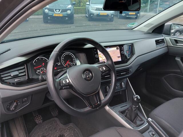 Volkswagen POLO 1.0 TSI 95pk Comfortline Executive-Pack 5-Deurs | Origineel NL | Navi + Apple Carplay + Android Auto | Airco | Adap. Cruise | Lichtsensor | Mistlampen | 15''lm