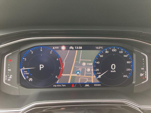 Volkswagen POLO 1.0 TSI R-Line Edition 95PK DSG · IQ.Light · Camera · Stoelverwarming · Apple/Android Car Play · ACC · Navigatie · 16"Velgen · Climatronic · Digital Cockpit Pro