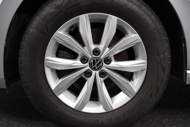 Volkswagen POLO 1.0 TSI 110pk Highline | Navigatie | Apple Carplay/Android Auto | Parkeersensoren | Adaptive cruise control | Stoelverwarming | Getinte ramen | Climatronic