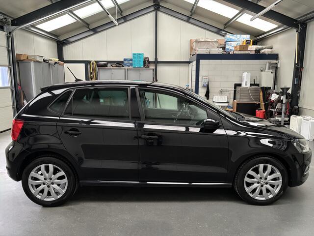 Volkswagen POLO 1.2 TSI Highline Automaat! | Cruise control | Start/stop systeem | Voorstoelen verwarmd