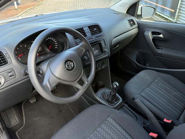 Volkswagen POLO 1.0 Comfortline Edition | Trekhaak | Airco | Bluetooth | Cruise Control | Elekt. Ramen | RIJKLAARPRIJS INCL 12 MAANDEN GARANTIE EN BEURT