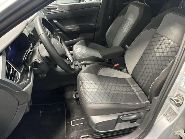 Volkswagen POLO 1.0 TSI 95pk DSG R-Line · Camera · Apple/Android Car Play · P-Sensoren· Getint Glas · Verkeersbord Herkenning · 16'' Inch · Garantie t/m 24-11-2028 of 100.000km