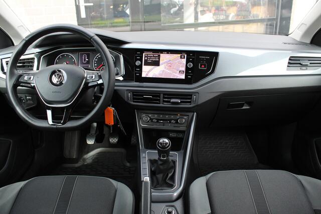 Volkswagen POLO 1.0 TSI Highline / Carplay / Navigatie / Climate / N.A.P.