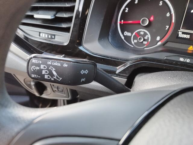 Volkswagen POLO 1.0 TSI Comfortline DSG ** 98.520 Km ** NAVI ** APP ** PDC **