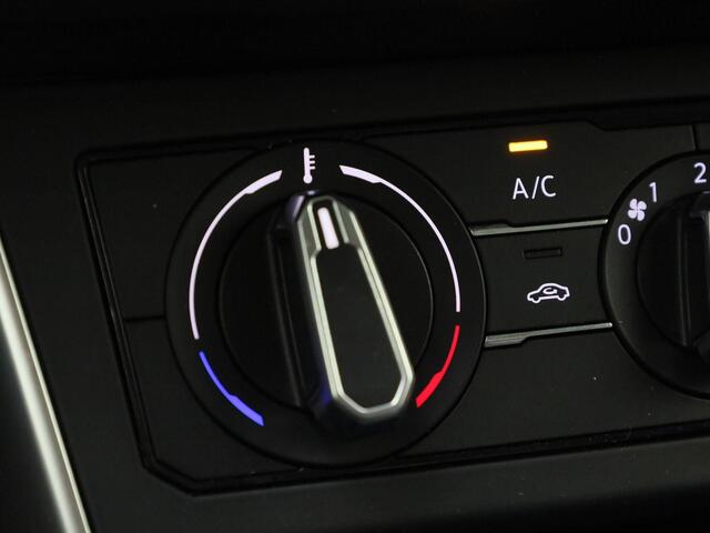 Volkswagen POLO 1.0TSI/95PK Life · Navigatie · Parkeersensoren · Apple/Android · Garantie tot februari 2027 of 100000km.