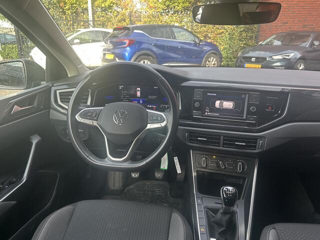 Volkswagen POLO 1.0 TSI Comfortline 1e EIGENAAR!! // FULL LED // APPLE CARPLAY / ANDROID AUTO // PDC V+A // CRUISE