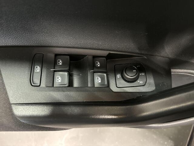 Volkswagen POLO 1.0 TSI Life · Apple/Android Car Play · Navigatie · P-Sensoren · Airco · Getint Glas · 15'' Inch · Garantie t/m 17-10-2027 of 100.000km