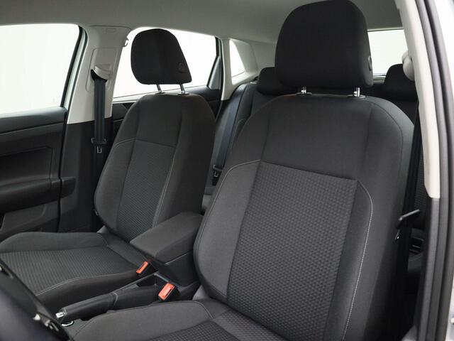 Volkswagen POLO 1.0TSI/95PK Comfortline DSG · Navigatie · Parkeersensoren · Apple/Android Car Play ·