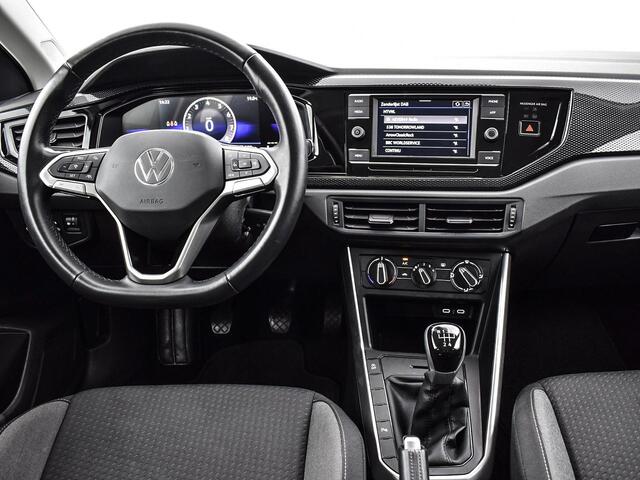 Volkswagen POLO 1.0 TSI 95pk Life · Apple/Android Car Play · P-Sensoren · Airco · DAB · ACC · 15'' Inch · Garantie t/m 13-02-2027 of 100.000km