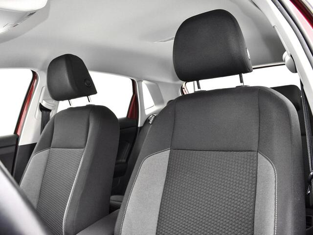 Volkswagen POLO 1.0 TSI 95pk Life · Apple/Android Car Play · P-Sensoren · Airco · DAB · ACC · 15'' Inch · Garantie t/m 13-02-2027 of 100.000km