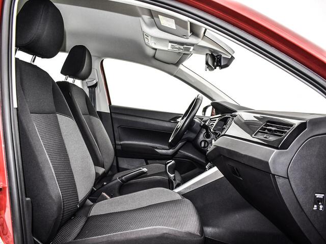 Volkswagen POLO 1.0 TSI 95pk Life · Apple/Android Car Play · P-Sensoren · Airco · DAB · ACC · 15'' Inch · Garantie t/m 13-02-2027 of 100.000km