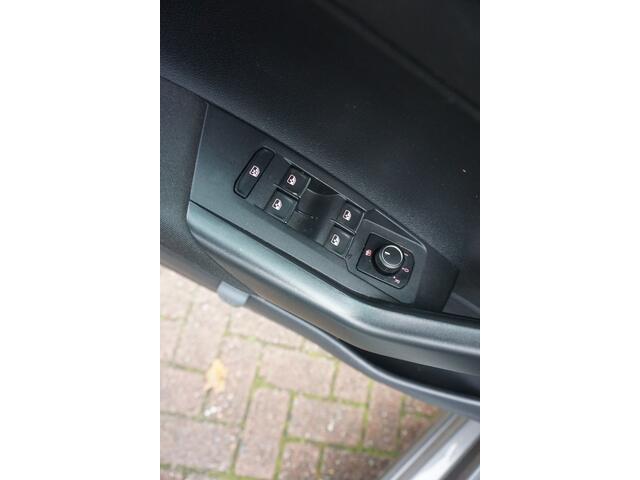 Volkswagen POLO 1.6 TDI Comfortline Trekhaak | Camera | ACC | Apple Carplay * All in prijs *