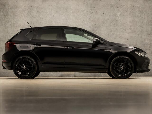 Volkswagen POLO 1.0 TSI Sportline Automaat (VIRTUAL COCKPIT, APPLE CARPLAY, GROOT NAVI, KEYLESS, CLIMATE, CAMERA, LM VELGEN, SPORTSTOELEN, GETINT GLAS, NIEUWSTAAT)