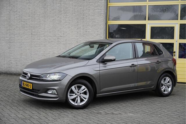 Volkswagen POLO 1.0 TSI 5drs Comfortline BJ2018 Lmv 15" | Led | Navi | Trekhaak | App-Connect | Airco | Cruise control | Getint glas