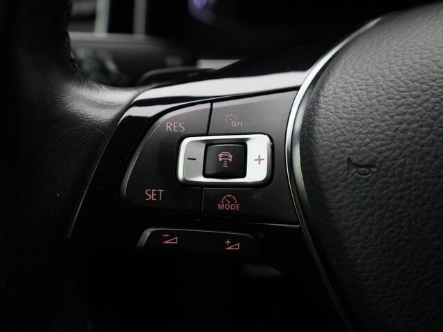 Volkswagen POLO 1.0TSI/95PK Highline Business R DSG · R-line ext. · Navigatie · Camera + Parkeersensoren · Apple/Android Car Play · Clima ·